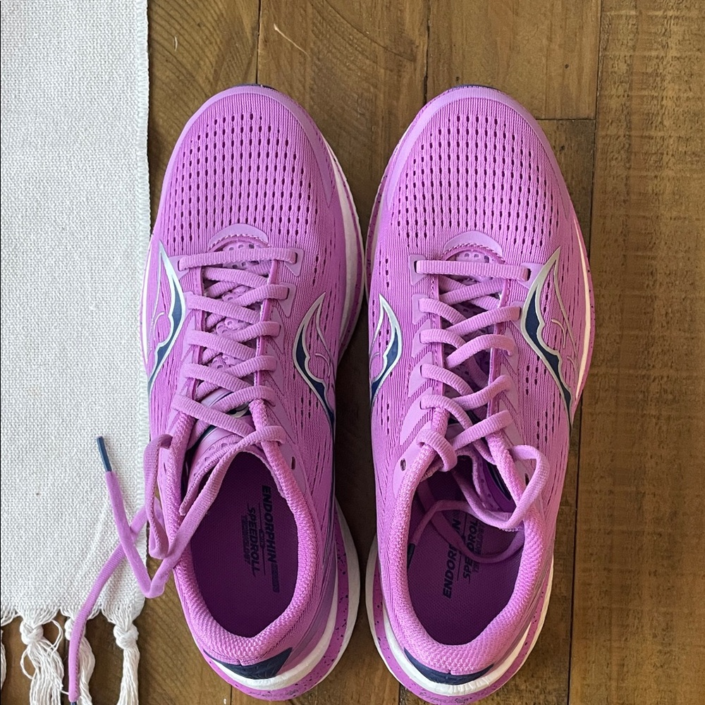 Women's Saucony Endorphin Athletic Shoes
